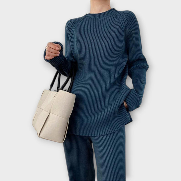 Dragana - Pletený set s minimalistickým dizajnom a voľným strihom