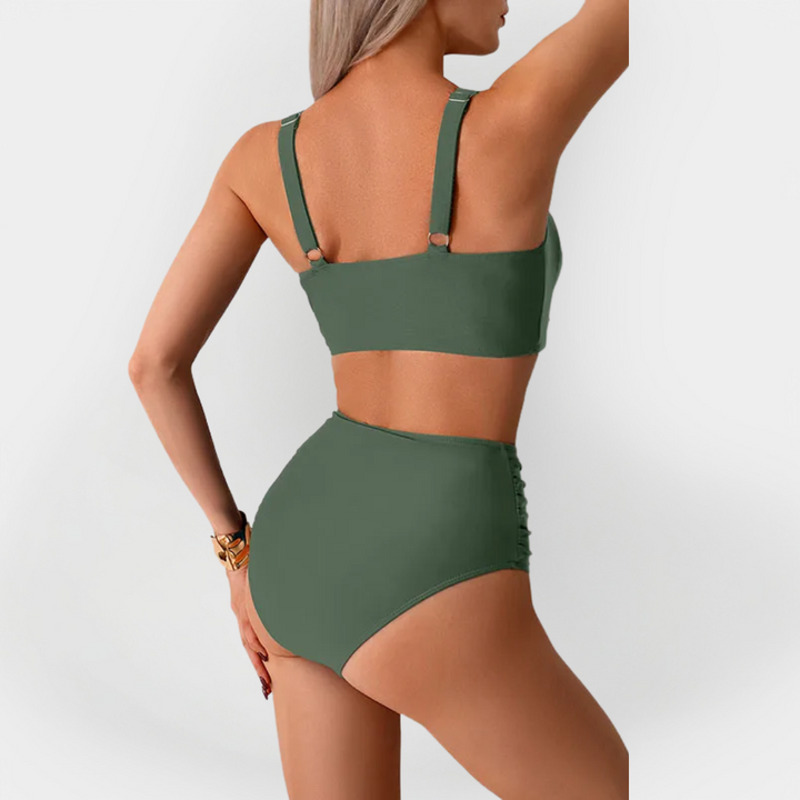 Dámske Vysoko Strihané Bikini S Lemovaním Na Hrudníku