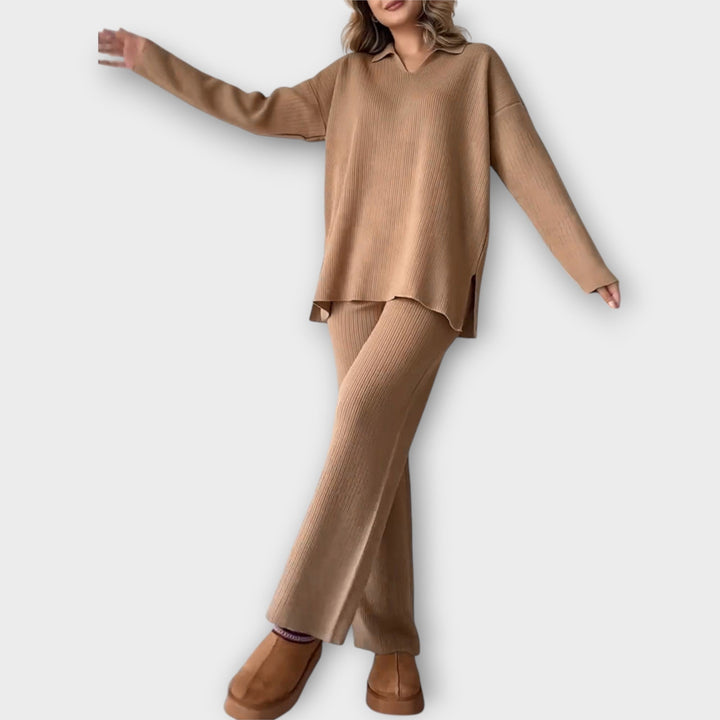 Mila - Komplet s voľným strihom a minimalistickým dizajnom