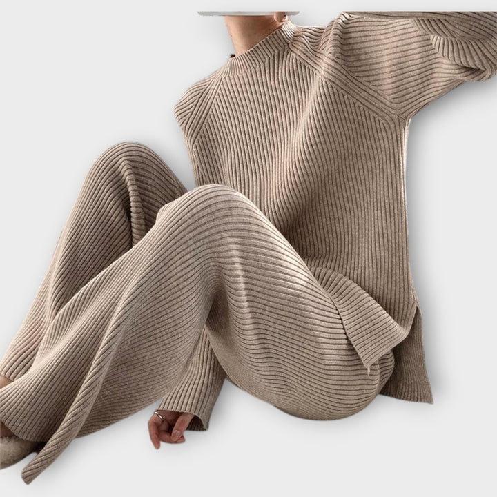 Dragana - Pletený set s minimalistickým dizajnom a voľným strihom