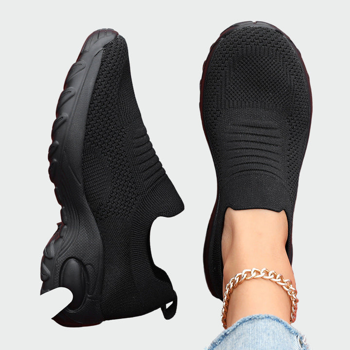 Klasické športové slip-on topánky s každodenným štýlom