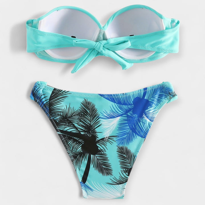 Sexi bikini s otvoreným chrbtom a štýlom