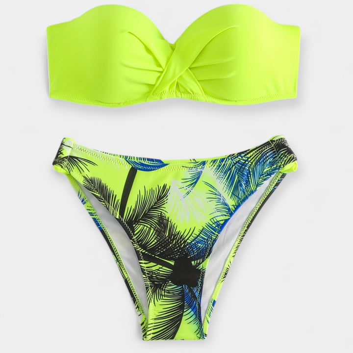 Sexi bikini s otvoreným chrbtom a štýlom